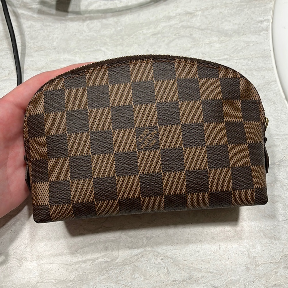 Louis Vuitton cosmetic bag damier ebene